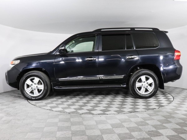 Toyota Land Cruiser 200