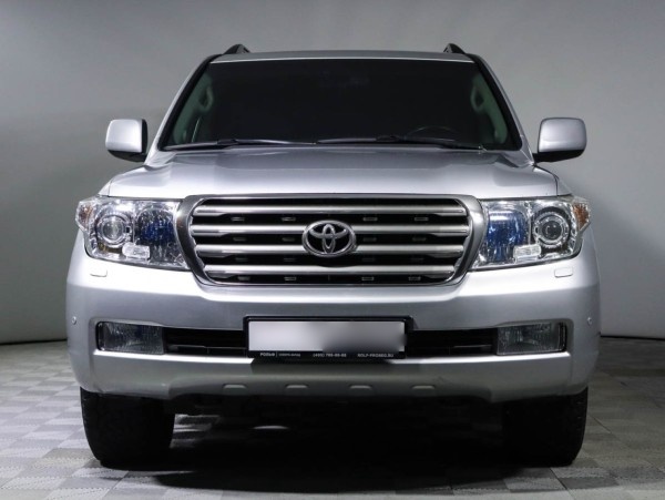 Toyota Land Cruiser 200