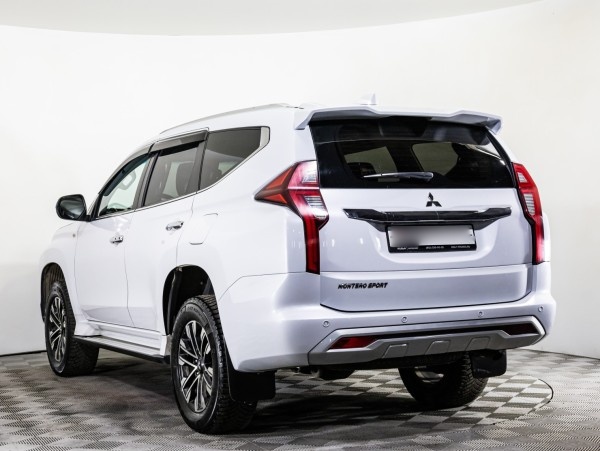 Mitsubishi Montero Sport