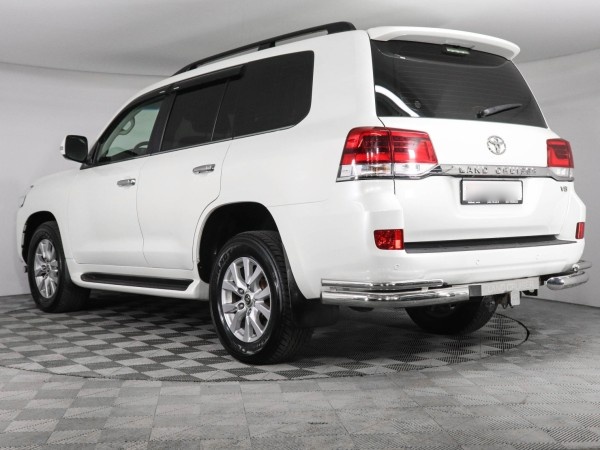 Toyota Land Cruiser 200