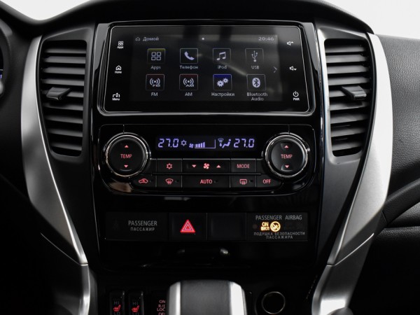 Mitsubishi PAJERO SPORT