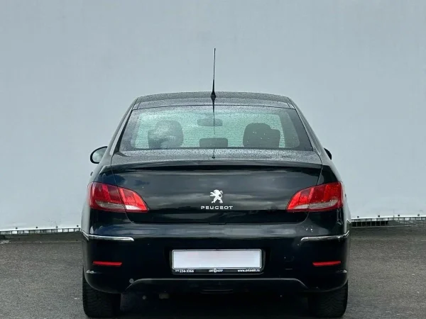 Peugeot 408