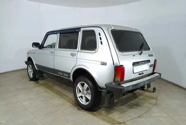 LADA (ВАЗ) 2131 (4x4)