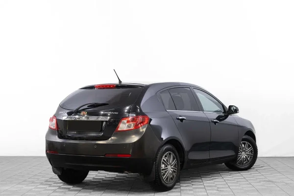 Geely Emgrand EC7